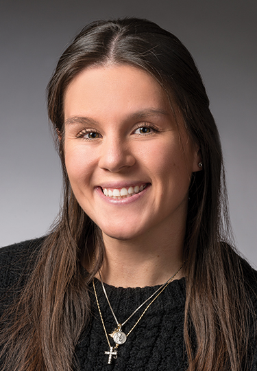Alexandra Headshot